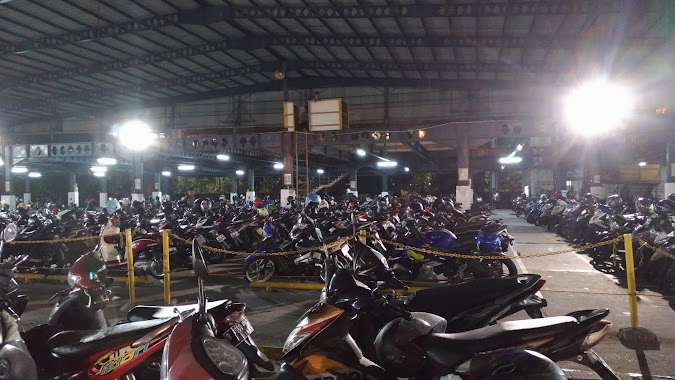 Parkir Motor Mal Artha Gading, Author: Tesalonika Broery Agustin