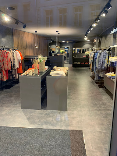 SAISON Fashion - Visual