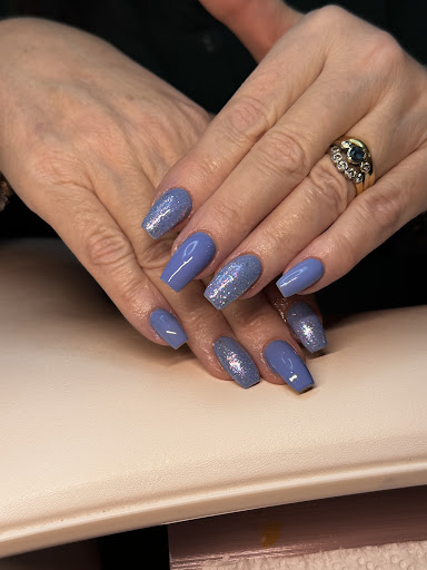 The Beauty Bar Comber