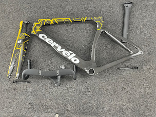 Photo n°14 de Vélo Futur à Dun-le-Palestel (Magasin d'articles de sports)