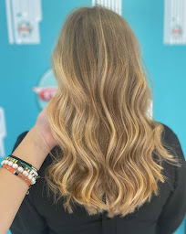 Photo n°18 de Tchip Coiffure Rouen Alsace Lorraine à Rouen (Salon de coiffure)