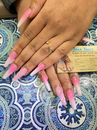 Star Nails interior view