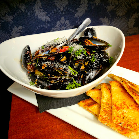 Brumley's Restaurant and Lounge by null