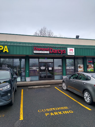 Diamond Darcy's - Visual