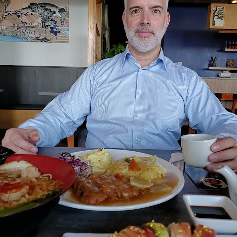 Jun’s Ramen & Sushi by null