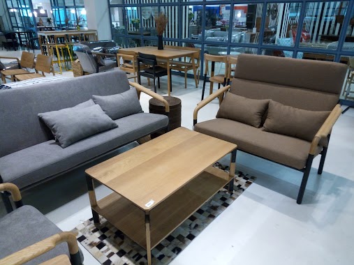 Livinghome Furnituremall สาขาพระราม 2, Author: rattapol pattana