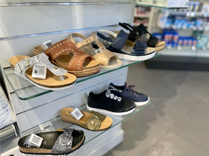 Photo n°5 de Pharmacie Internationale à Saint-Genis-Pouilly (Magasin de fauteuils roulants)