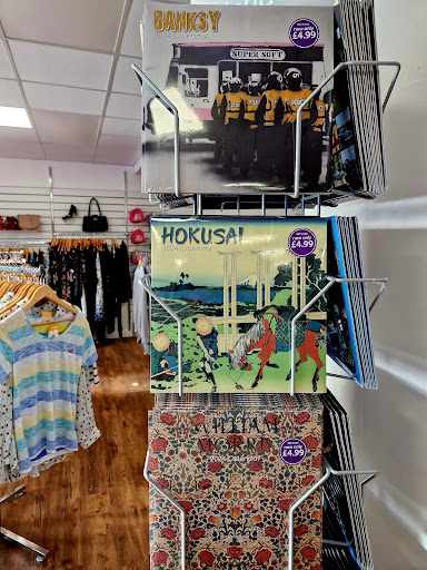 Dove House Hospice Ings Shop Gallery - United Kingdom