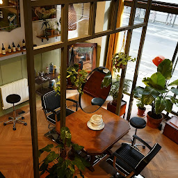 Photo n°2 de Sarah Pavlovski - Coiffeur Coloriste Visagiste Nantes à Nantes (Salon de coiffure)