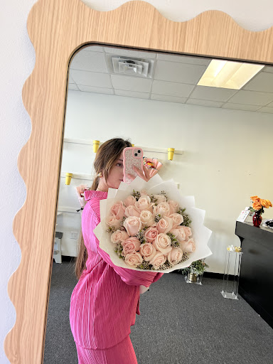 Petaly Flower Shop