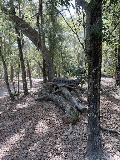 Karl’s Corner Croom