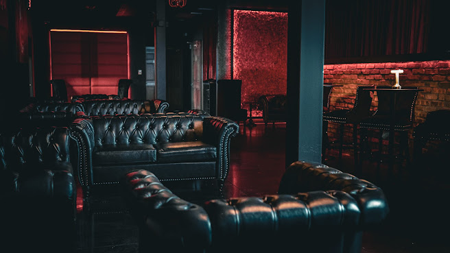 El Pama Red Room Speakeasy by null