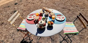 Photo n°1 de Douces vacances: Gîte et Chambre d'hôtes avec piscine, proche plage, Bandol et Cassis, à La Ciotat, Bouches-du-Rhône à La Ciotat (Piscine)