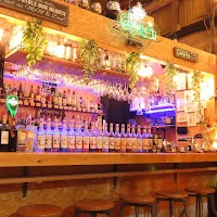 WEST RIVER CAFE＆BAR(ウエスト リバー)