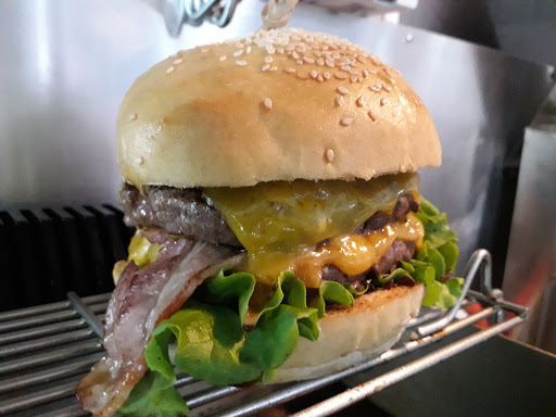 Photo 3 - Caravane Bret'z Burger