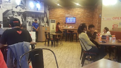 Photos of Domino's Pizza Cambodia