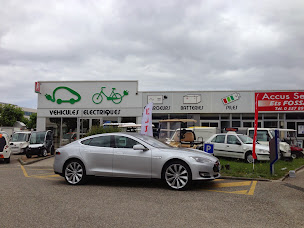 Photo n°9 de Accus Service Etablissements Fossard à Pessac (Magasin de pièces et d'accessoires pour motos)