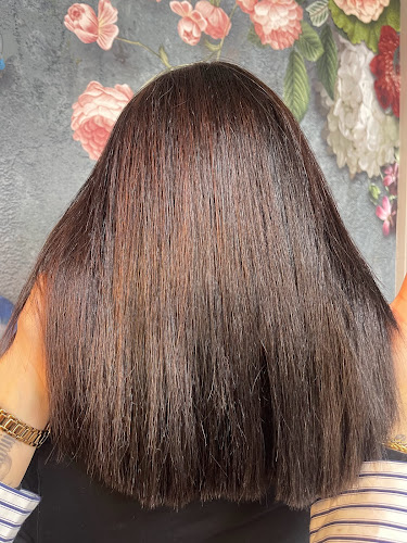 Beoordelingen van XENA HAARMODE in Amsterdam - Kapper