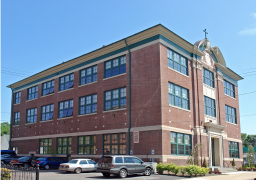 Saint Vincent Apartments Logo