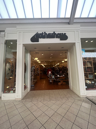 Leatherhous - Visual