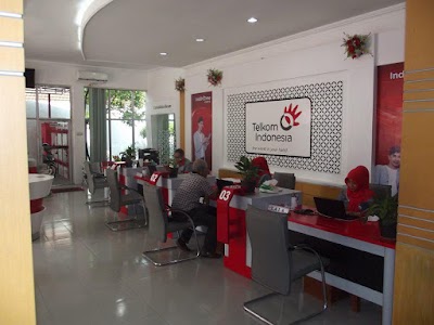 Photos of Plasa Telkom Jombang