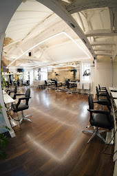 Photo n°21 de Didact Hair - Saint Eustache à Paris (Salon de coiffure)