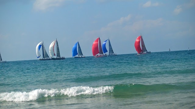 Frishman Beach