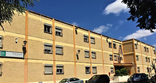 Residencia EE MM Felipe Solís