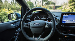 Photo n°14 de RENT UP à Lille (Agence de location de fourgonnettes)