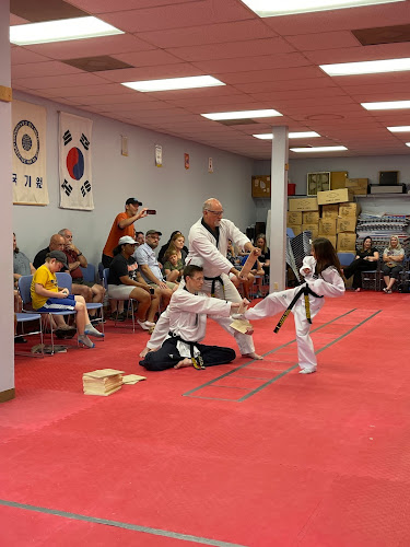 World Martial Arts Academy of Crestwood - taekwondo in St. Louis, Missouri