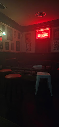 747 by mint, bar de copas, fiesta, dardos, música y baile - Thumbnail