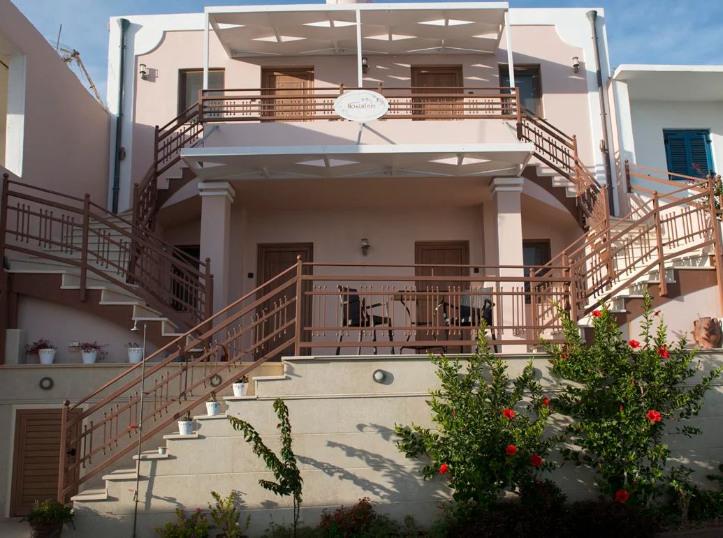 Villa Nostalgia Lentas (rent rooms)