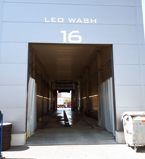 LEO Truck & Bus Wash - Thumbnail