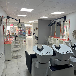 Photo n°5 de Saint Algue - Coiffeur Saintes à Saintes (Magasin de cosmétiques)