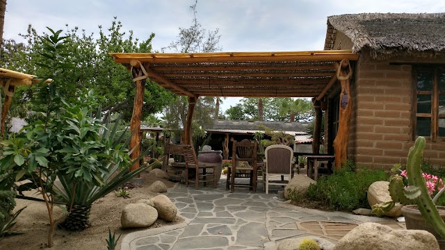 Los Adobes De Todos Santos