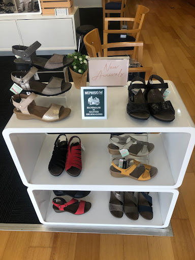 Paul Carroll Shoes - Joondalup - Thumbnail