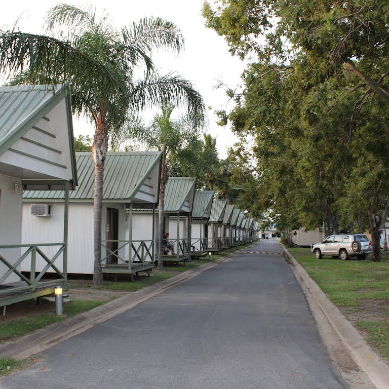 central tourist park mackay phone number