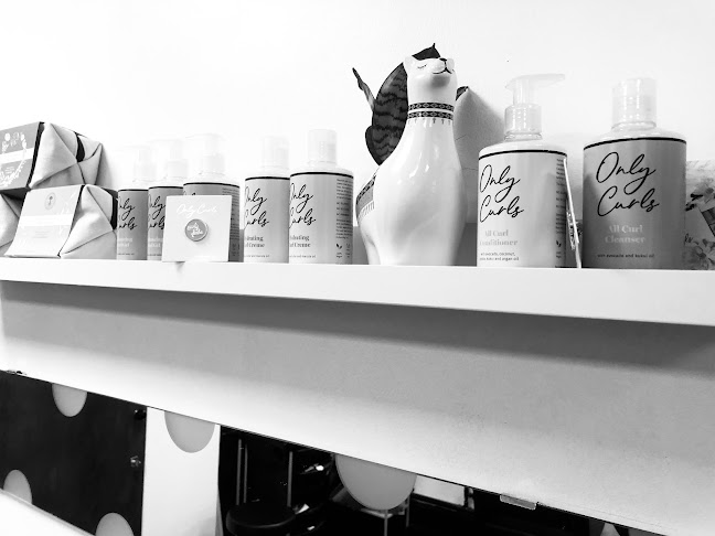 Comments and reviews of VM Hair and Makeup