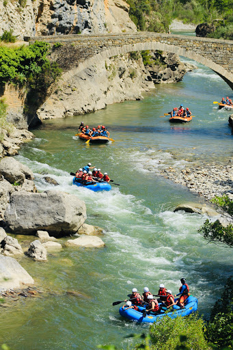 Live Water Rafting - Thumbnail