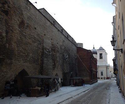 Photos of Bremeni Tower