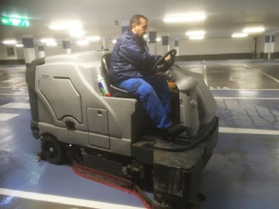 Bild: CleanTeam Group Gebäudereinigung Wuppertal Vom Inhaber