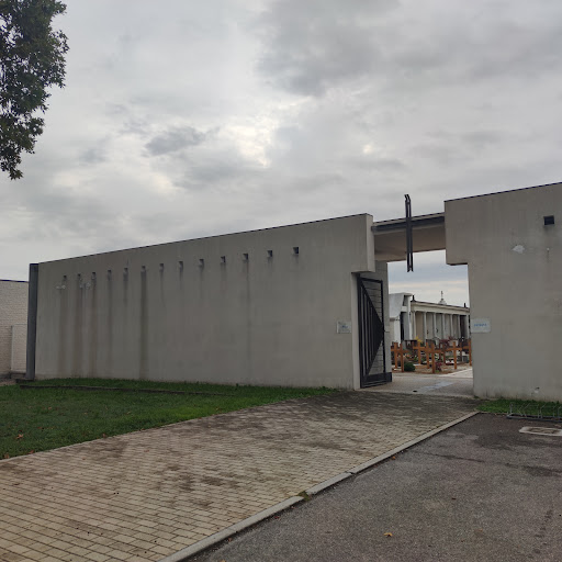 Cimitero di Lutrano