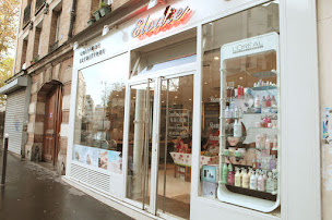 Photo n°22 de Elodie Coiffure Institut de Beauté à Paris (Salon de manucure)