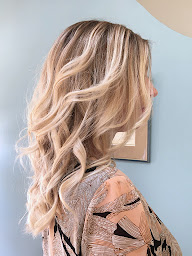 Photo n°32 de La petite Vic à Toulouse (Salon de coiffure)