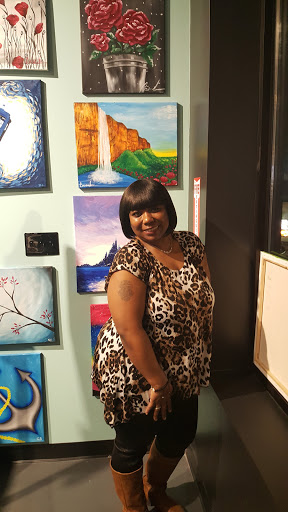 Wine & Canvas - Thumbnail