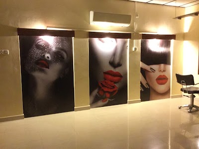 Photos of KUMA's Cutting Lounge