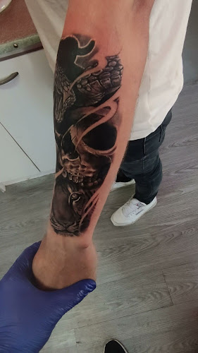 Opiniones de Michel Tattoo Studio en Curicó - Estudio de tatuajes