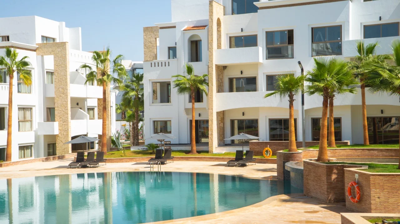 Dominium - Luxury Condo Hotel