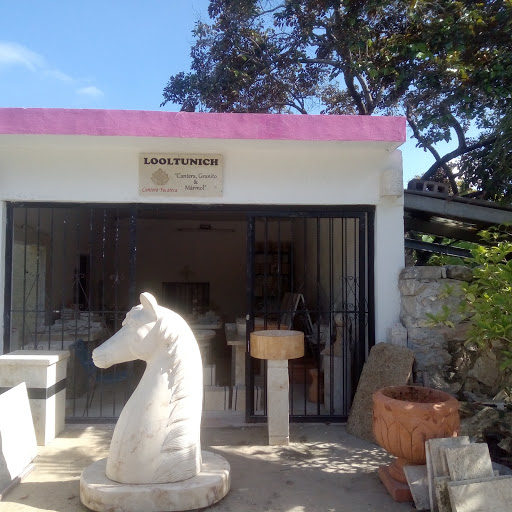 Looltunich Gallery - Mexico