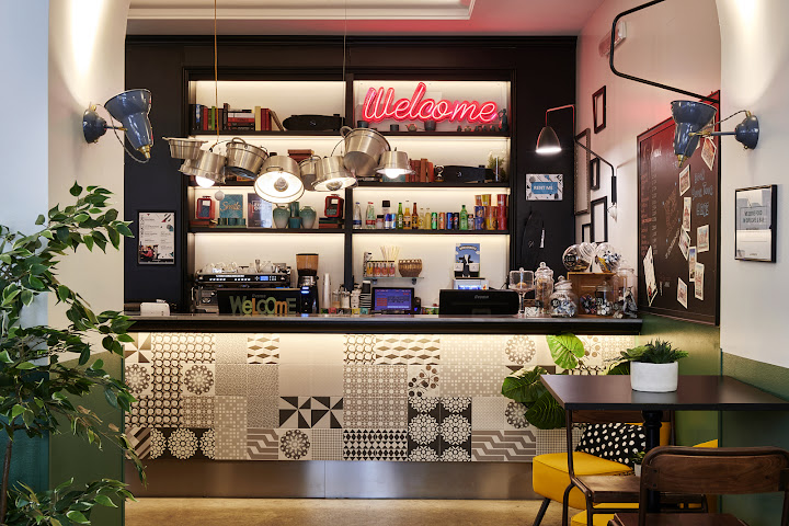 Generator Rome by null